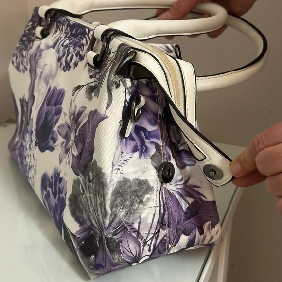 TanJay Purple Floral Faux Leather Shoulder Bag - Picture 6 of 8